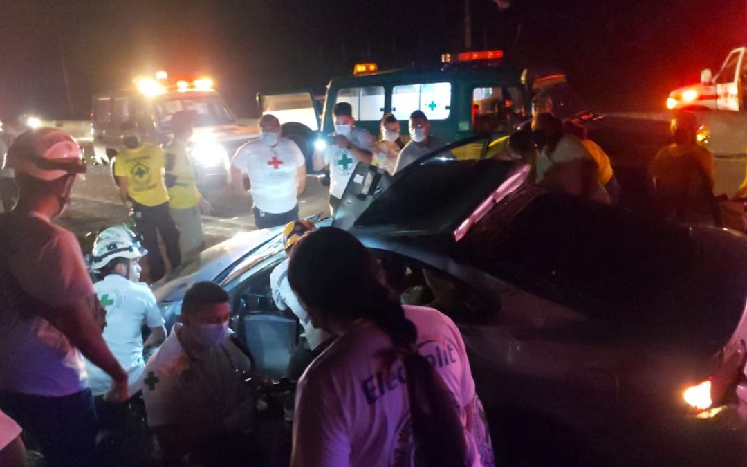 aparatoso accidente de tránsito carretera a Quezaltepeque