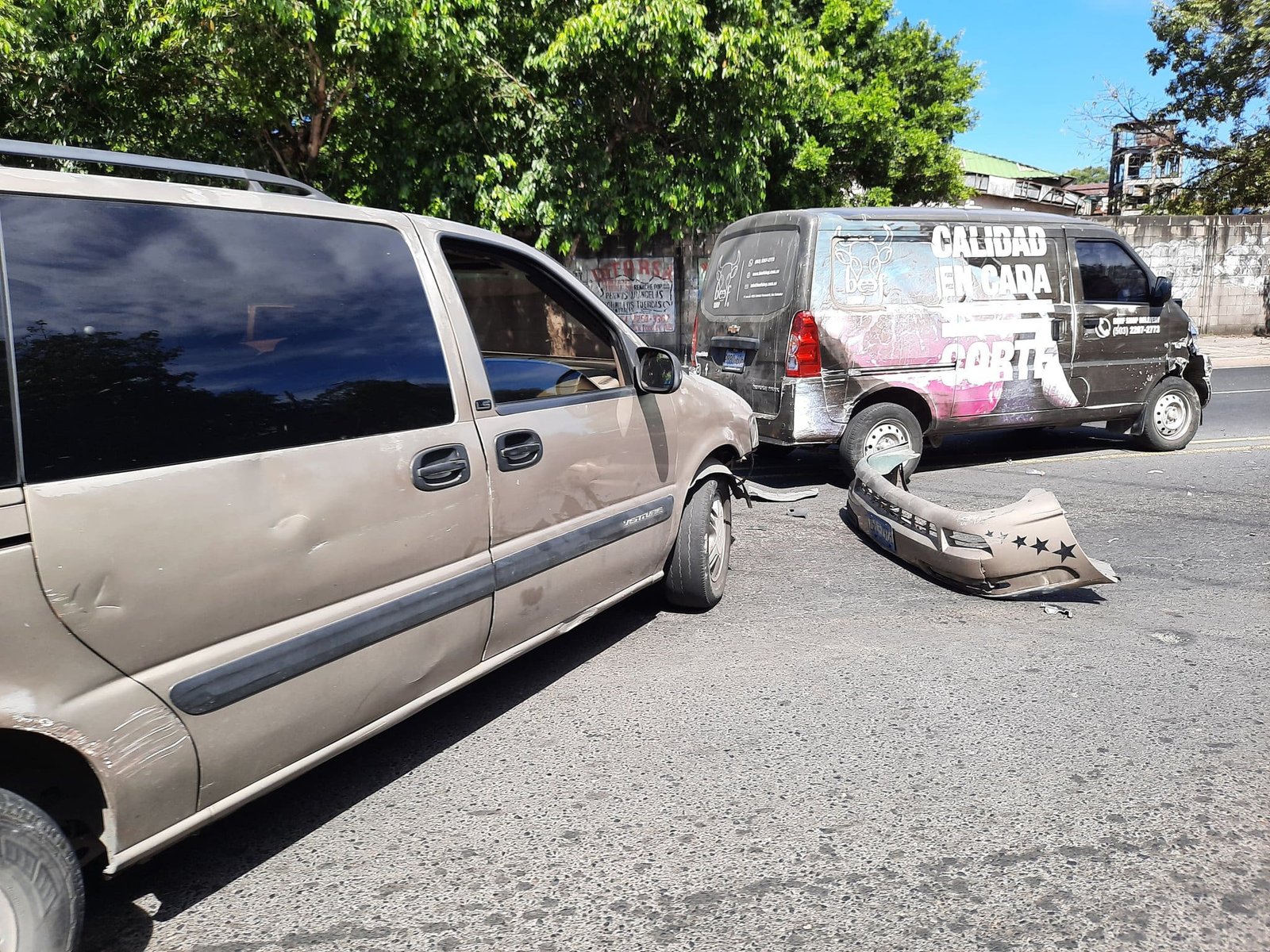 accidente de tránsito sobre bulevar Venezuela