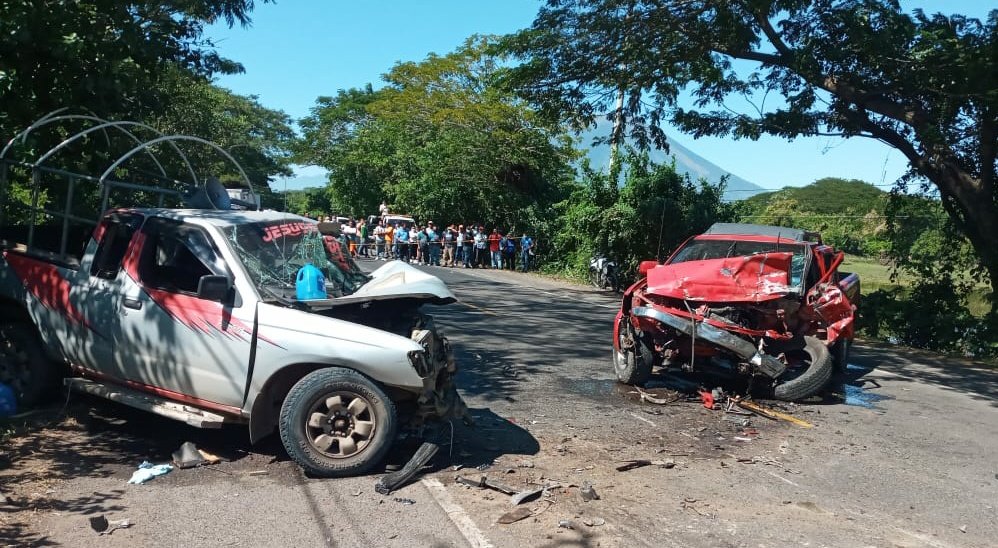 Accidente de transito Carretera Litoral, a la altura del Cantón Santa Fidelia